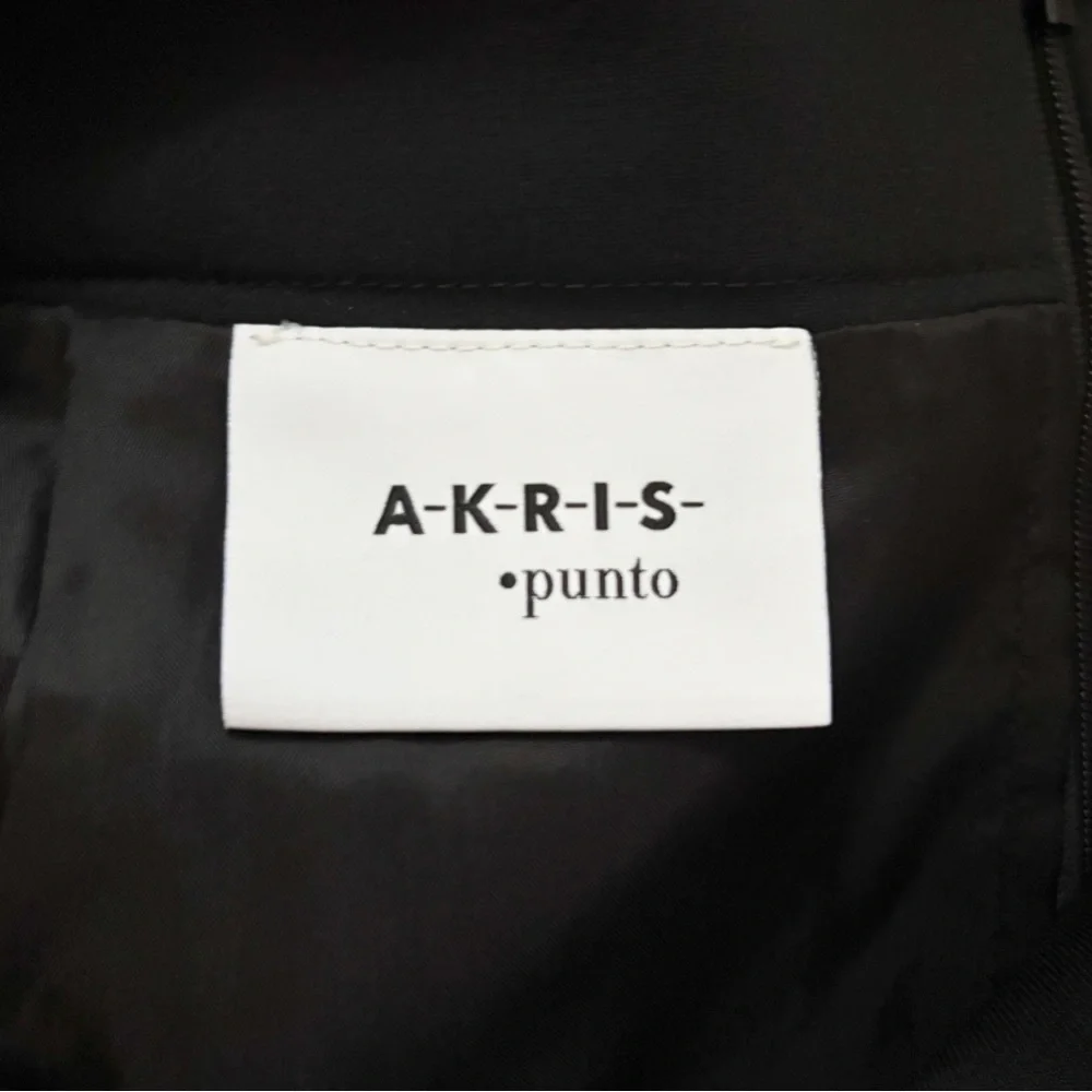 Akris Punto Black Wool Pencil Skirt Exposed Stitch Size 10